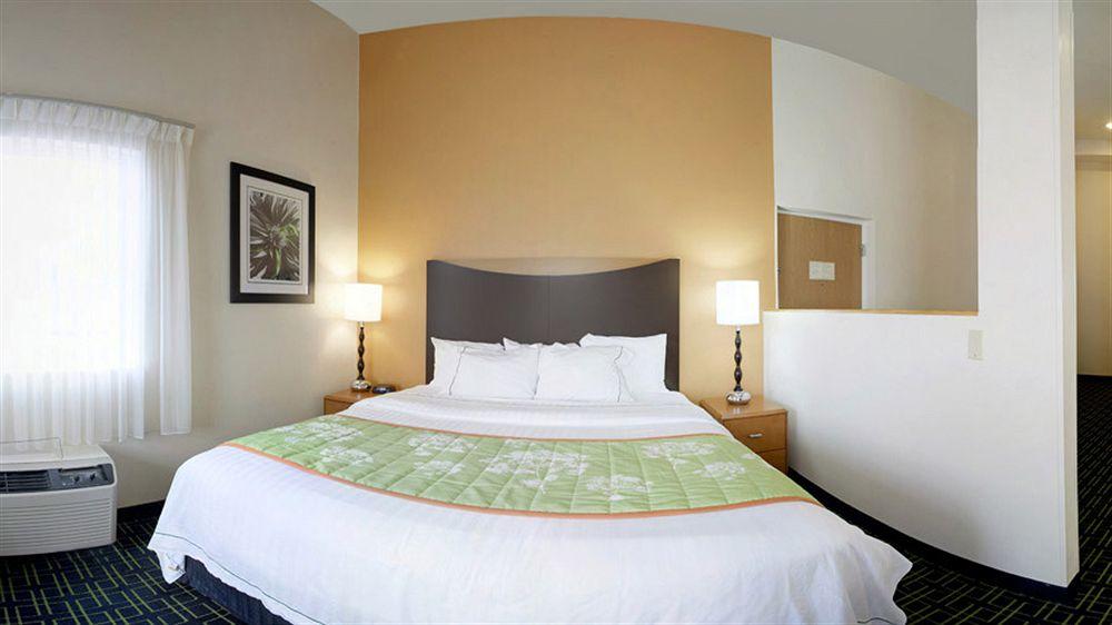 Fairfield Inn Boston Dedham Extérieur photo