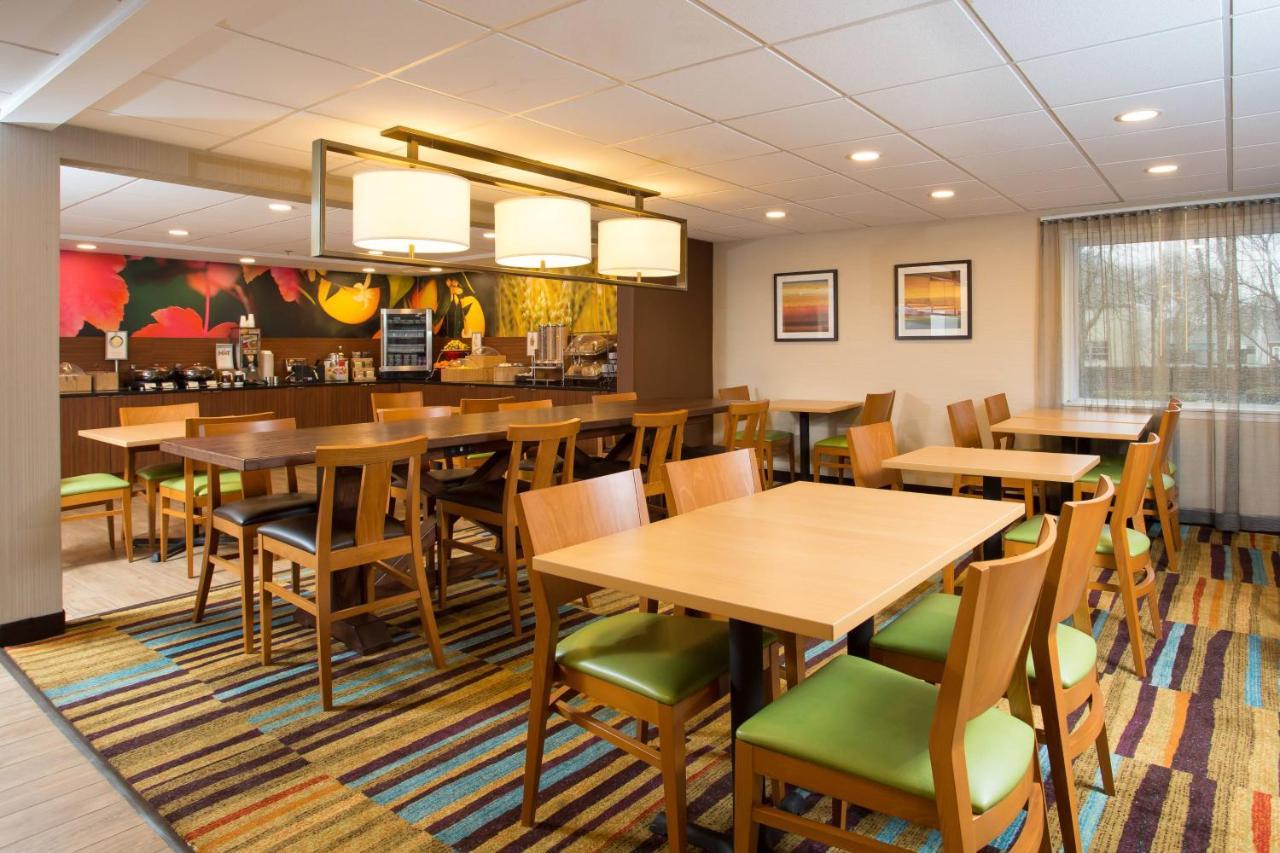 Fairfield Inn Boston Dedham Extérieur photo