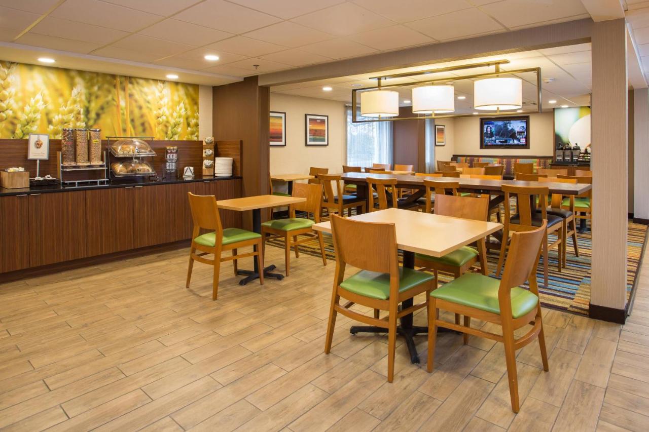 Fairfield Inn Boston Dedham Extérieur photo